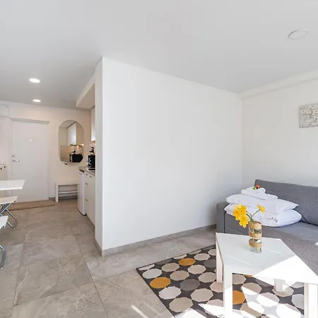 Pramones Ap 3 By Polo Apartment
