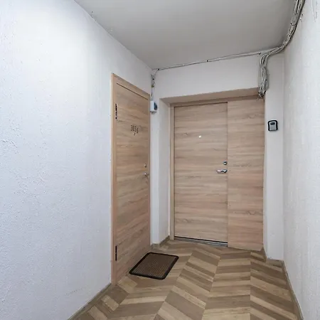Apartment Pramones Ap 3 By Polo